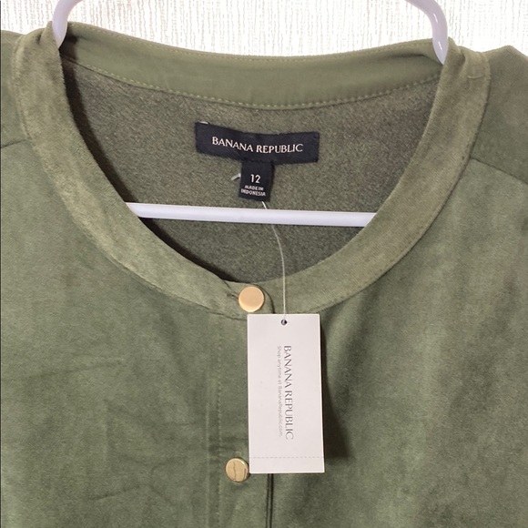 Banana Republic Dresses & Skirts - Banana Republic Olive Green Dress